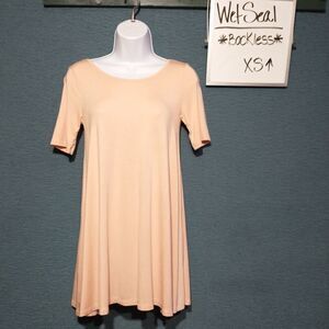😊 Wet Seal backless flowy peach mini dress xs+